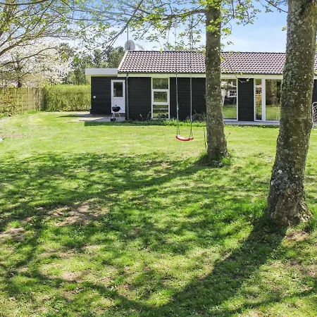 Holiday home Swale - 500m From The Sea In Djursland And Mols By Interhome