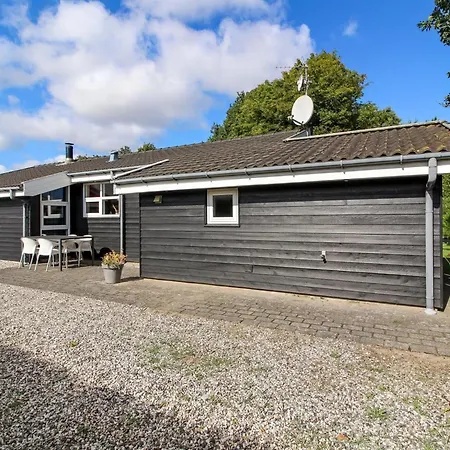 Swale - 500m From The Sea By Interhome *